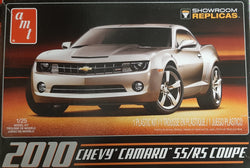 AMT 1/25 2010 Chevy Camaro SS/RS Coupe